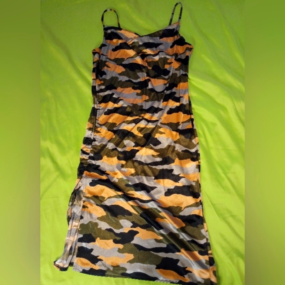 H&M Divided Camouflage dress size L
